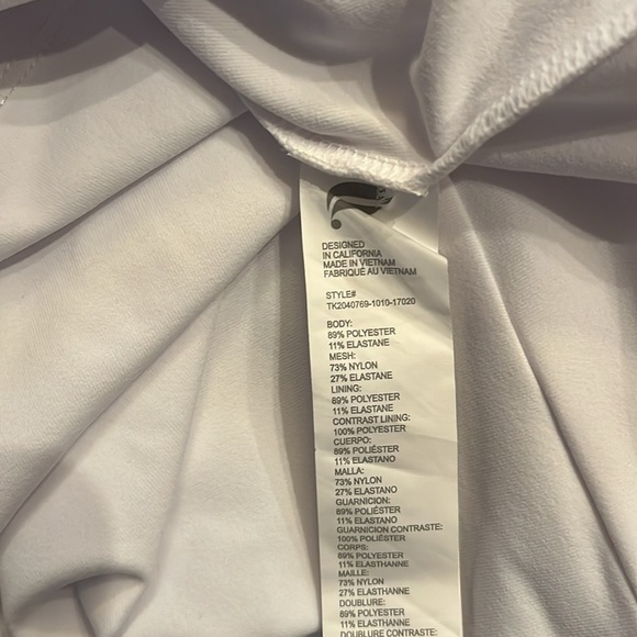 Fabletics NWT Mila Built-In Tank Size XS/4 - Picture 8 of 8